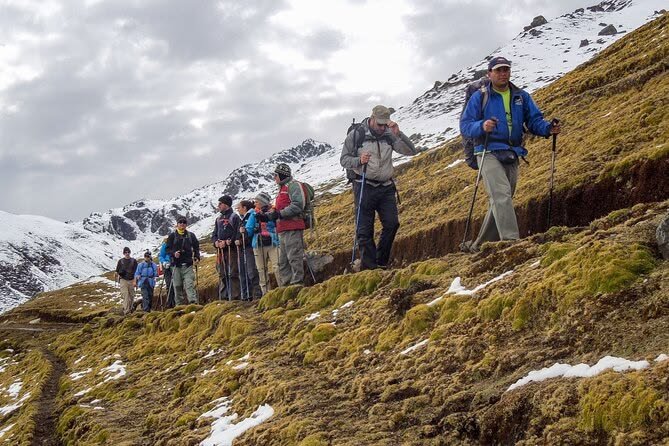 lares trek 4